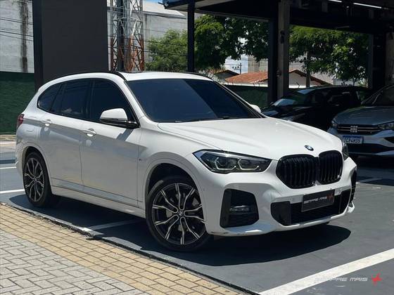 BMW X1 2.0 16V TURBO ACTIVEFLEX SDRIVE20I GP 4P AUTOMÁTICO BMW X1 2.0 16V TURBO ACTIVEFLEX SDRIVE20I GP 4P AUTOMÁTICO